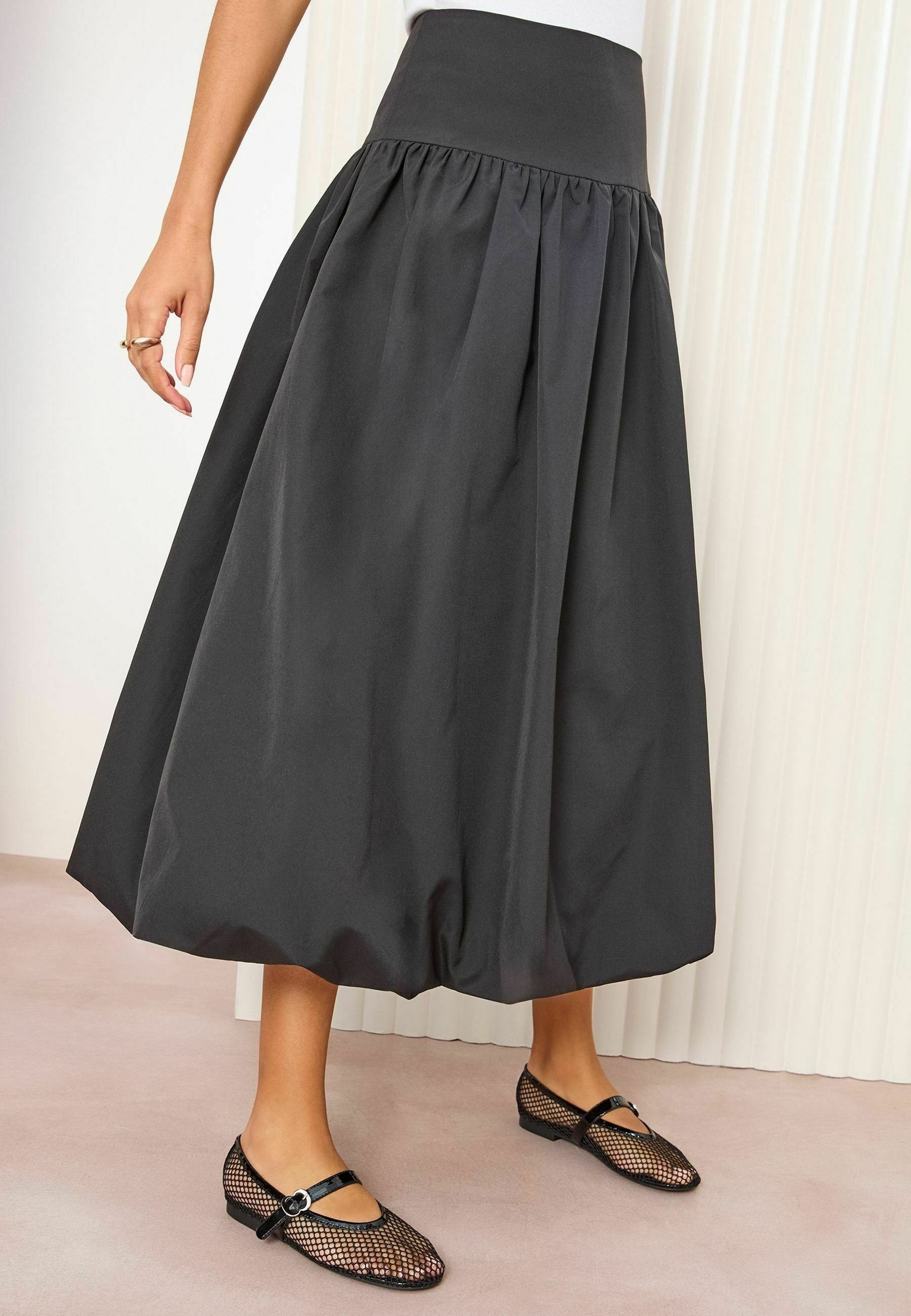 Gala black